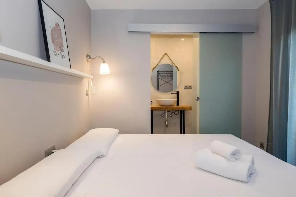 Bebarceloner Sant Andreu Apartments - 1 Bedroom With Terrace 0*, Barcelona