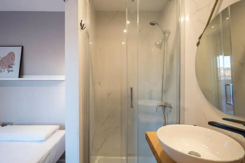 Bebarceloner Sant Andreu Apartments - 1 Bedroom With Terrace 0*, Barcelona